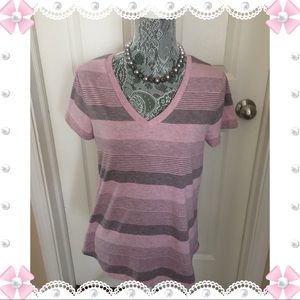 💗Just Listed💗 Pink & Grey V-Neck T-Shirt👚